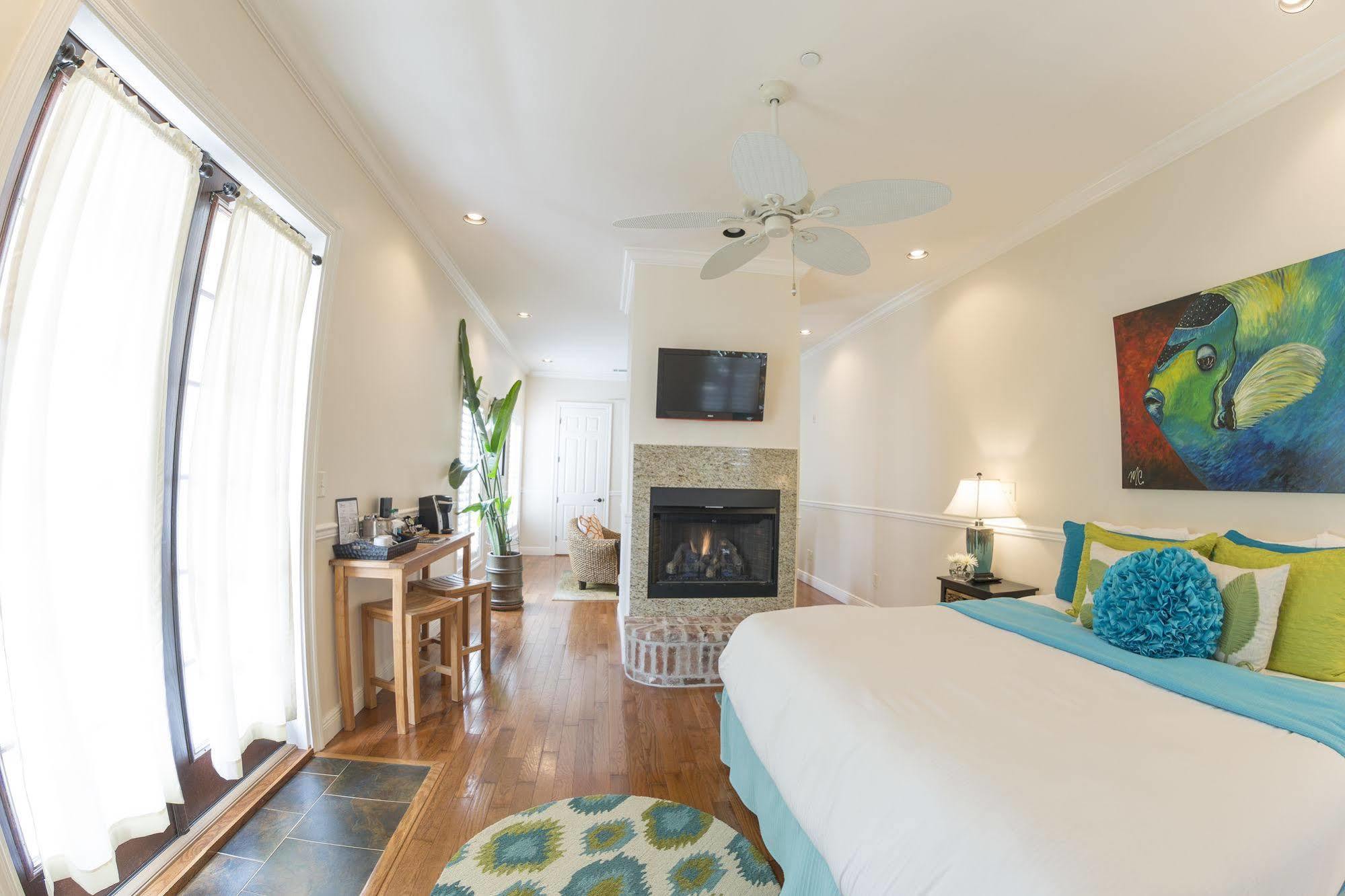 The Almanett Hotel & Bistro กัลฟ์พอร์ต ภายนอก รูปภาพ