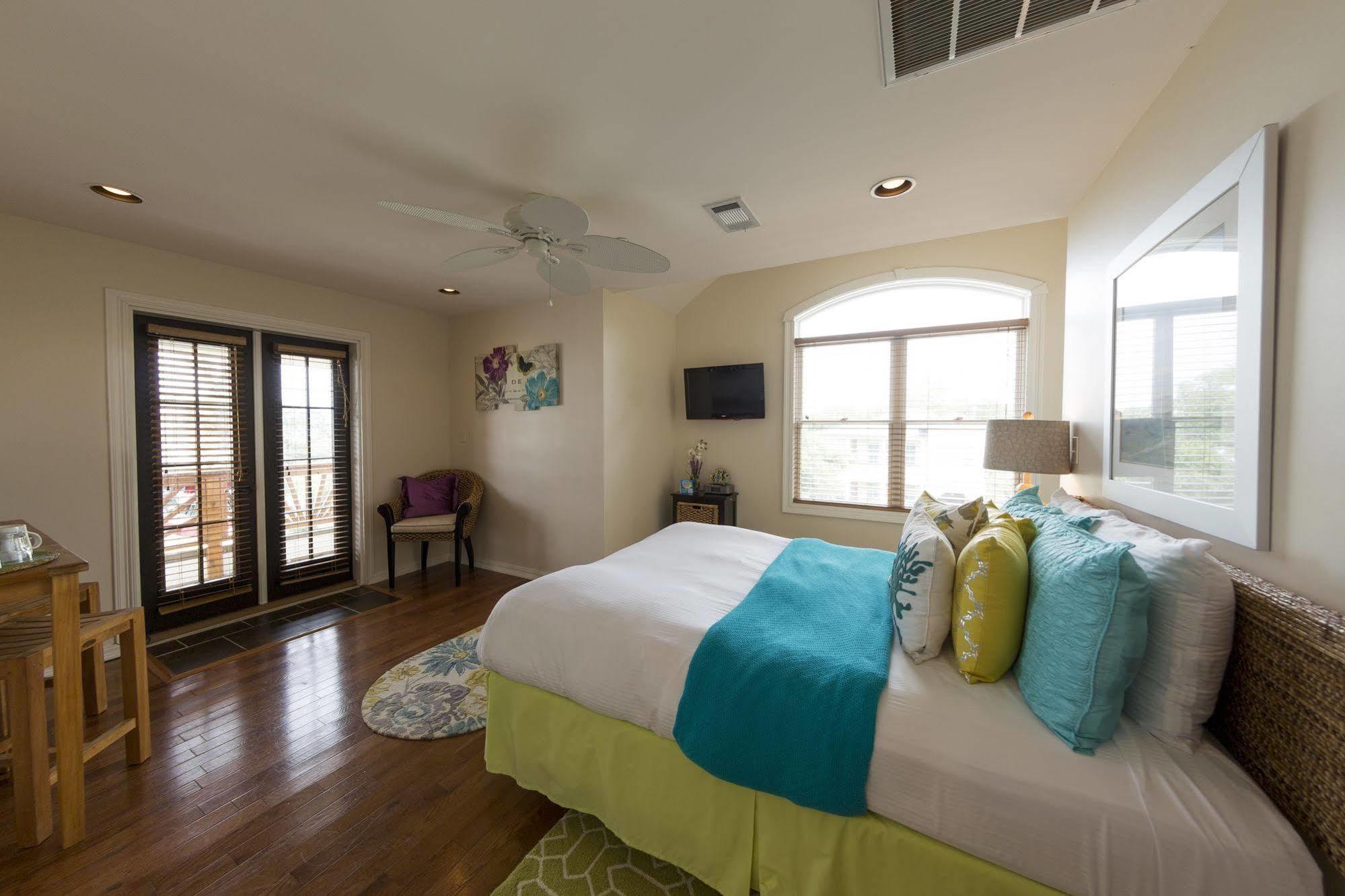 The Almanett Hotel & Bistro กัลฟ์พอร์ต ภายนอก รูปภาพ